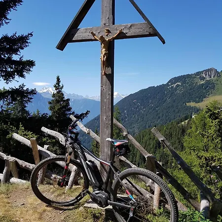 Charming With Mountain Views Aletsch Unesco